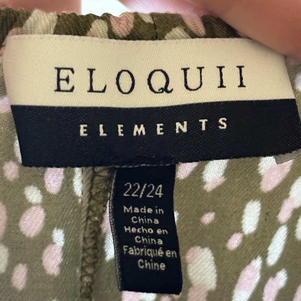 Eloquentii- Women's Plus Size Dot Print peasant top, size 22/24 - Picture 8 of 10